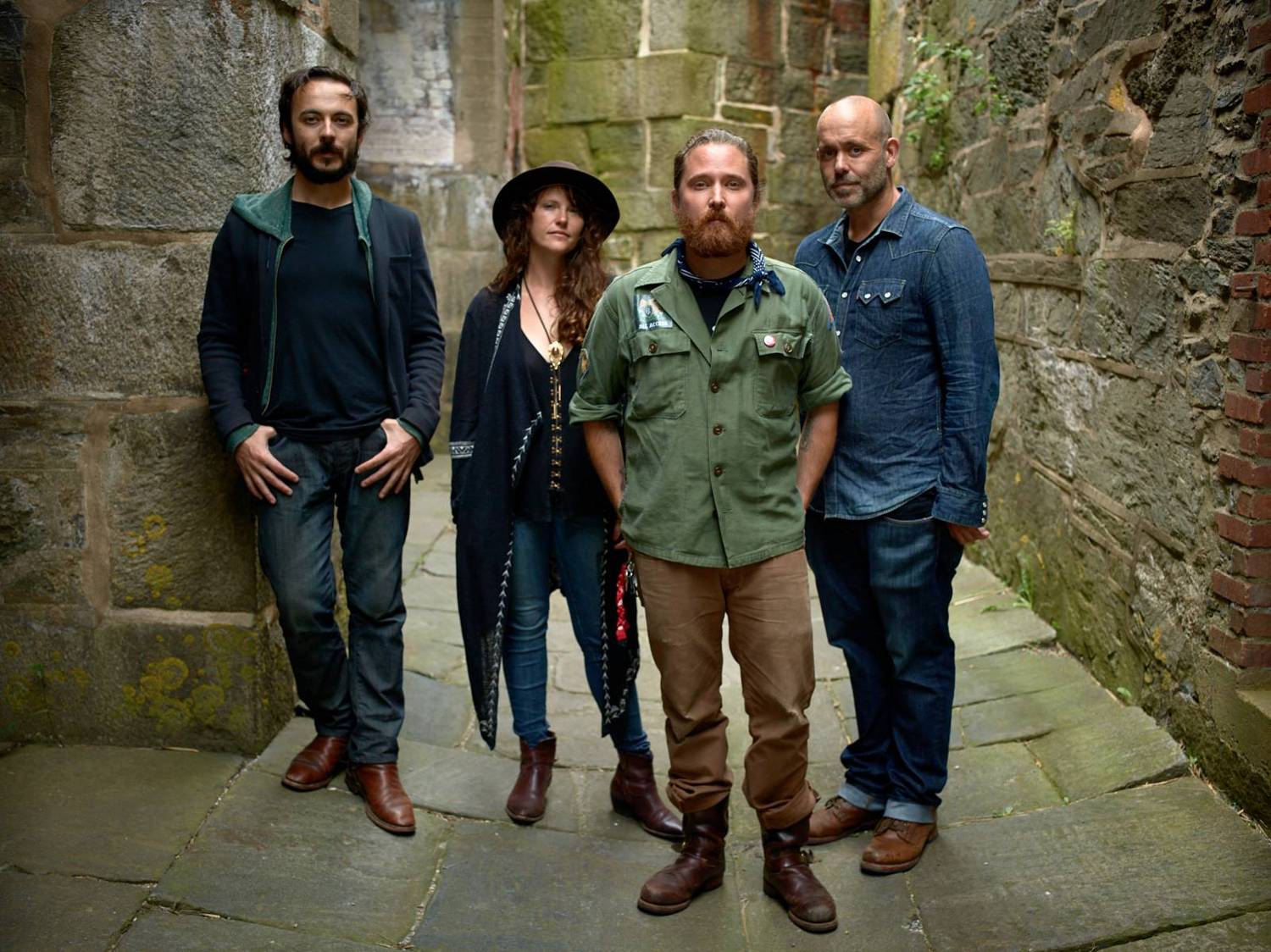 Christopher Paul Stelling hits the road for big Europe tour starting in Serbia